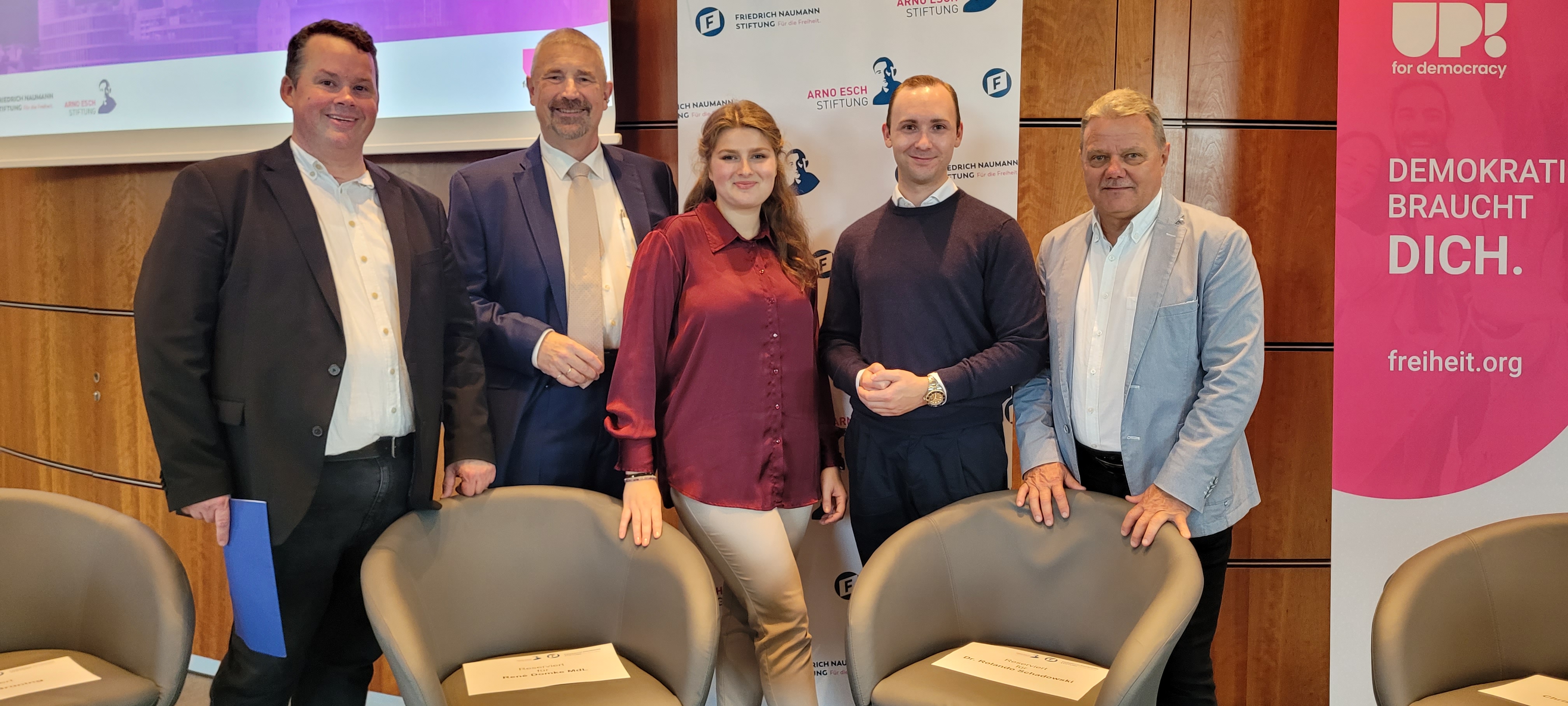 Das Team der Arno-Esch-Stiftung